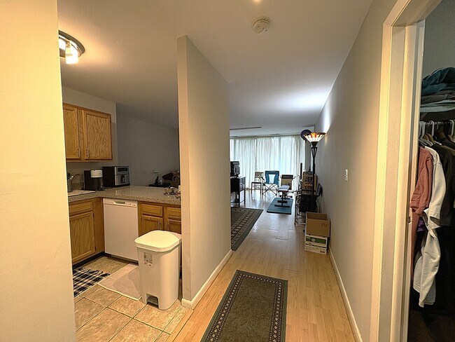 Foto del edificio - 5810 Oakwood Dr