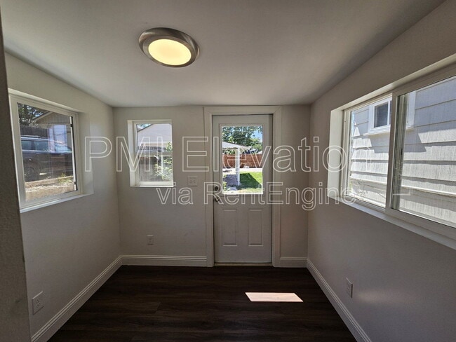 Building Photo - 5175 Osceola St