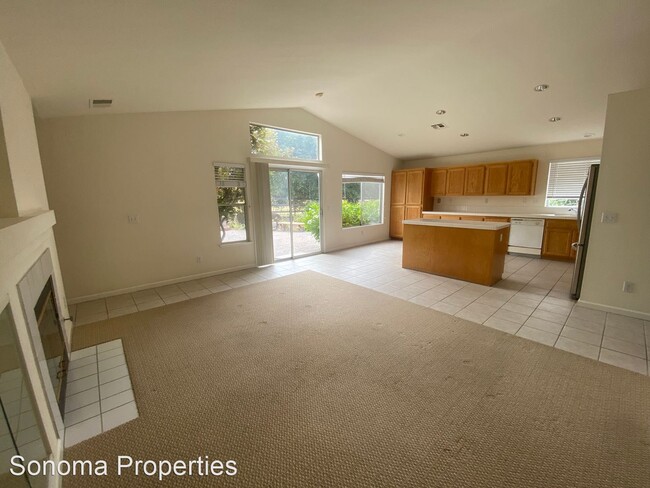 Building Photo - 4 br, 2 bath House - 760 Knight Street