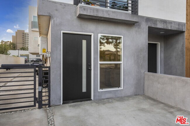 Building Photo - 5223 Cleon Ave