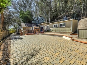 Building Photo - 11880 San Mateo Rd
