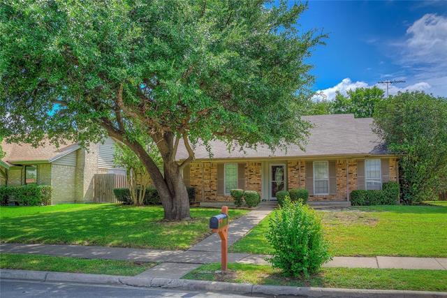 Foto del edificio - 2106 Briarmeadow Dr