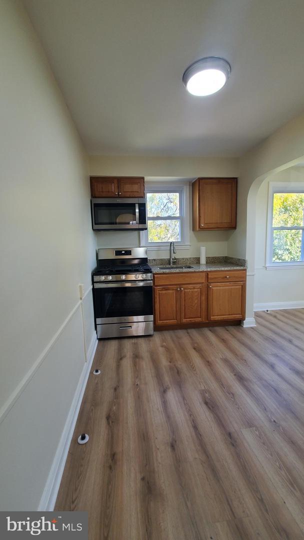 Foto del edificio - 929 Maiden Choice Ln
