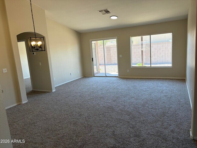 Foto del edificio - 1152 S Bridger Dr