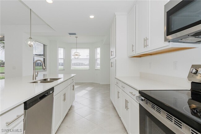 Foto del edificio - 5491 Double Eagle Cir