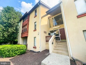 Building Photo - 9641 White Acre Rd