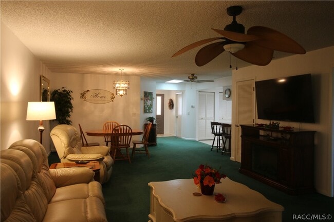 Building Photo - 3316 S Liverpool Point