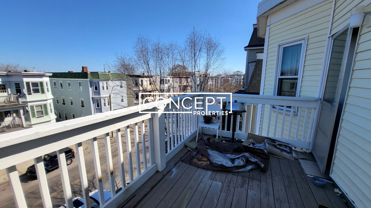 Primary Photo - 109 Pleasant St