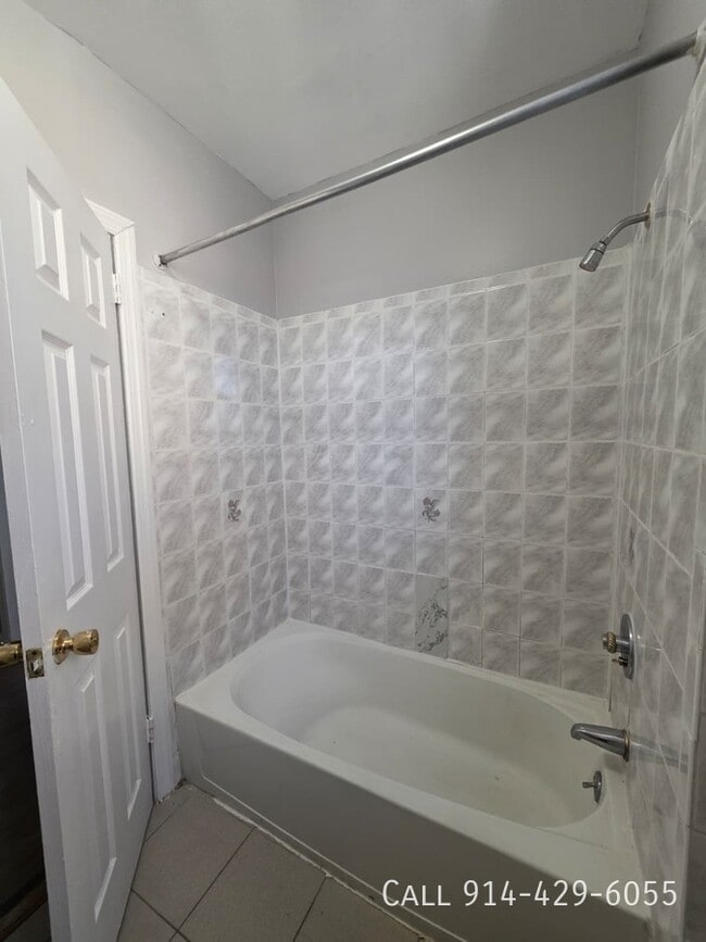 Foto del edificio - 139 W Sandford Blvd