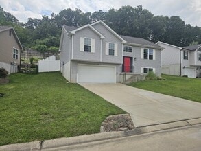 Building Photo - 528 Conestoga Dr