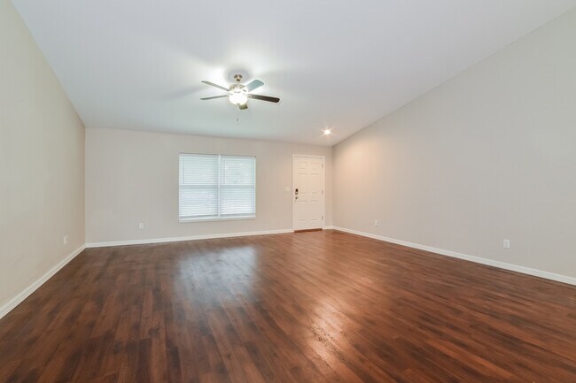 Building Photo - 14380 SW 28th Ave