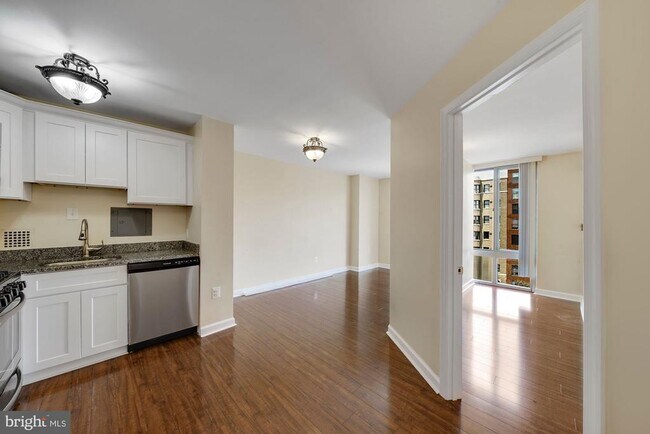 Foto del edificio - 950 25th St NW