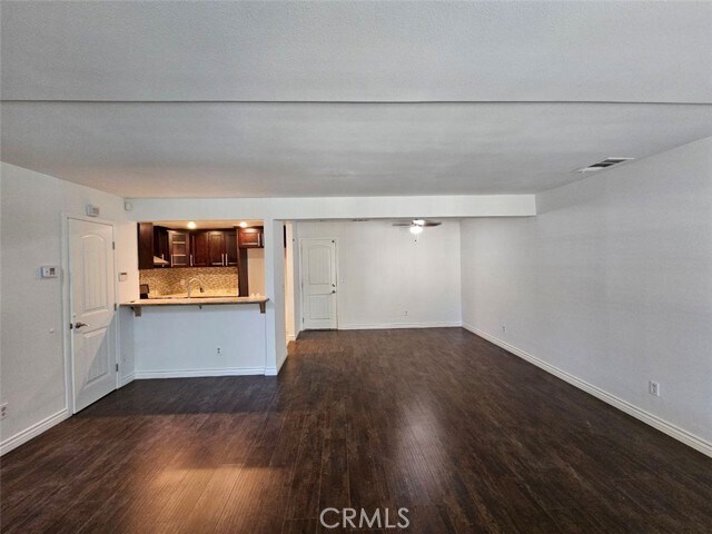 Foto del edificio - 12235 Pine St