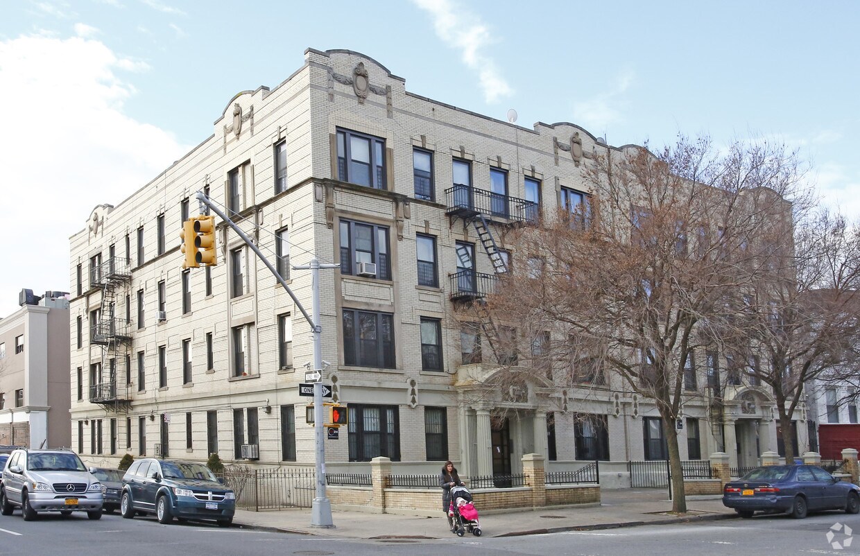 Foto principal - 1544 President St