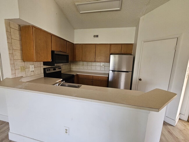 Building Photo - 2445 SW 18th Terrace