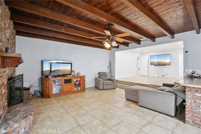 Building Photo - 3686 Palo Verde Ave W
