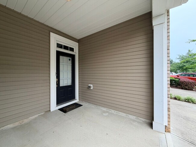 Building Photo - 907 Saratoga Dr