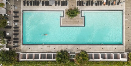 Building Photo - Flow Miami