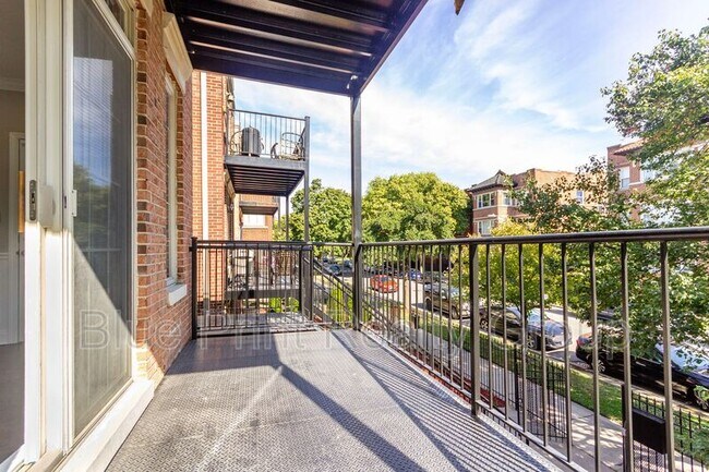 Foto del edificio - 7252 S Bennett Ave