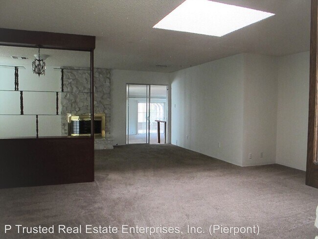 Building Photo - 3 br, 1 bath House - 2277 Elizabeth Drive