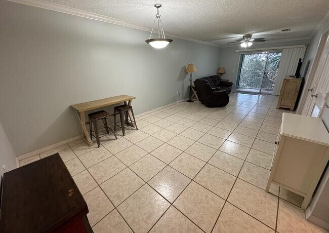 Foto del edificio - 4276 Calinda Ln