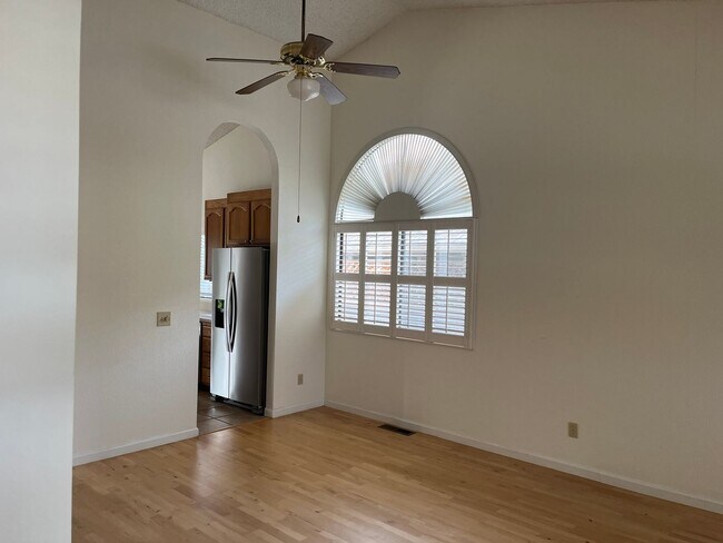Foto del edificio - Lovely 3 bedrooms, 2 bathrooms located in ...