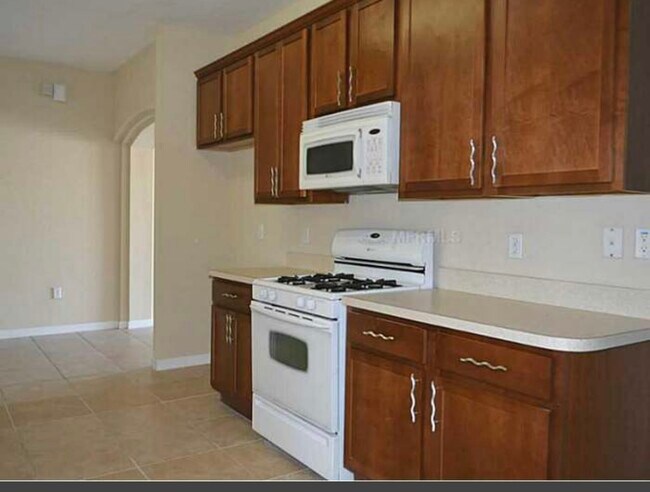 Foto del edificio - 554 Reddicks Cir