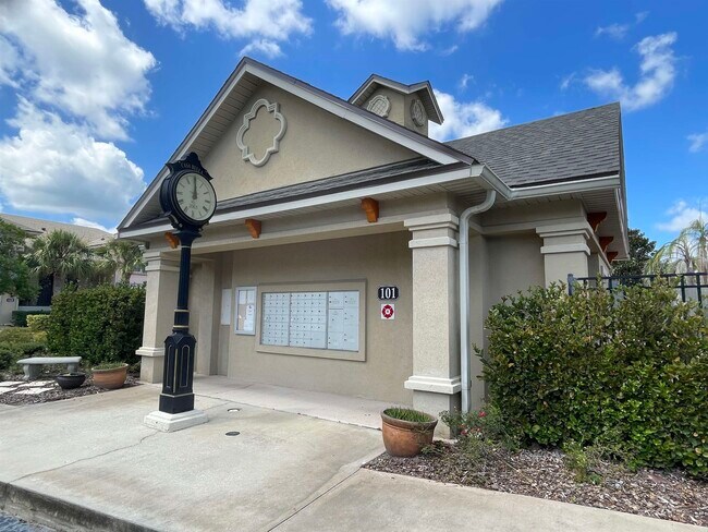 Building Photo - 623 Shores Blvd