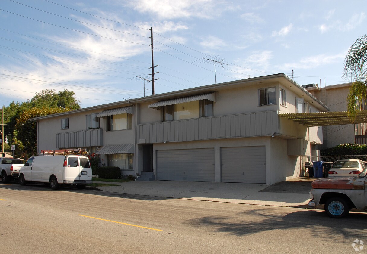 Foto principal - 10984 National Blvd