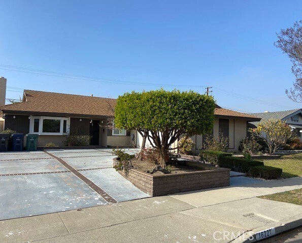 Foto principal - 16221 Fantasia Ln