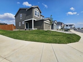 Building Photo - 3120 Wrangler Dr