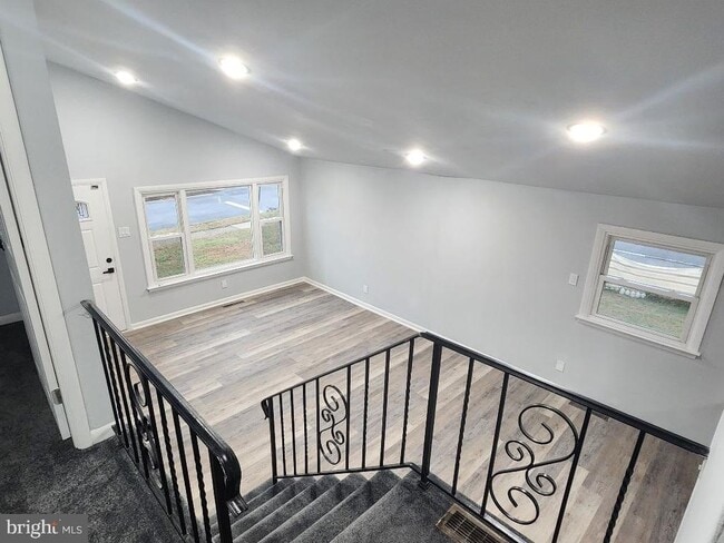 Building Photo - 5468 Drexel Ave