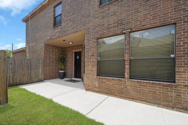 Building Photo - 15711 Edo Cir