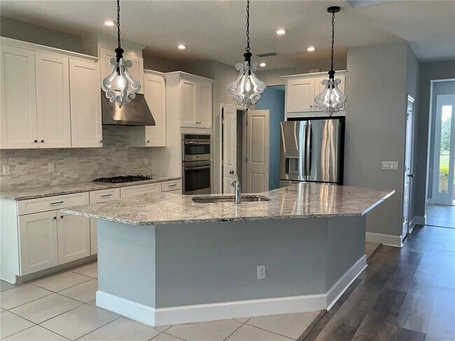 Foto del edificio - 1085 Lakeside Estates Dr