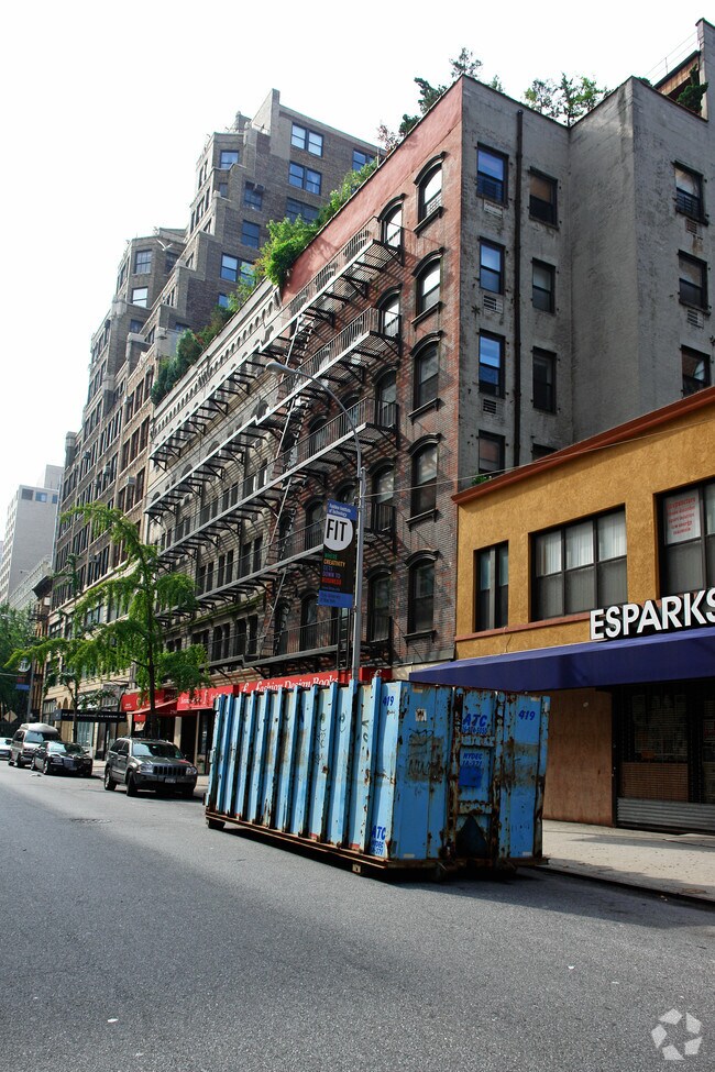 Building Photo - 244-252 W 27th St
