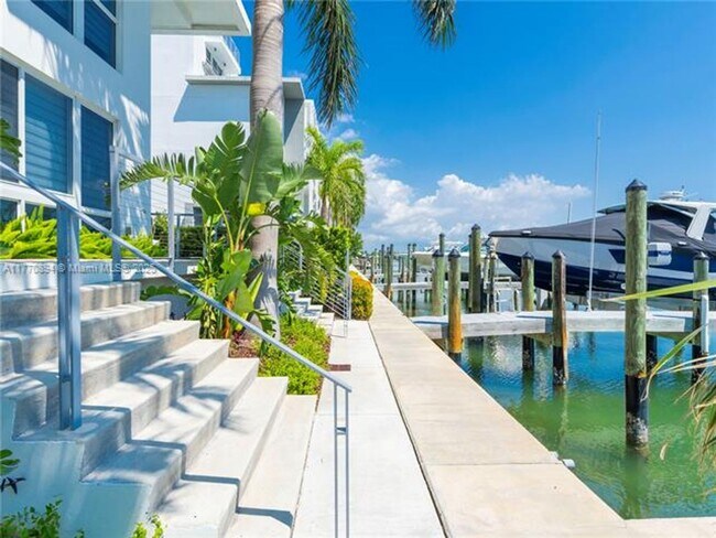 Foto del edificio - 51 N Shore Dr