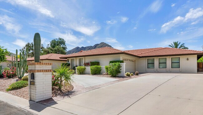 Foto del edificio - 8818 North 47th Pl