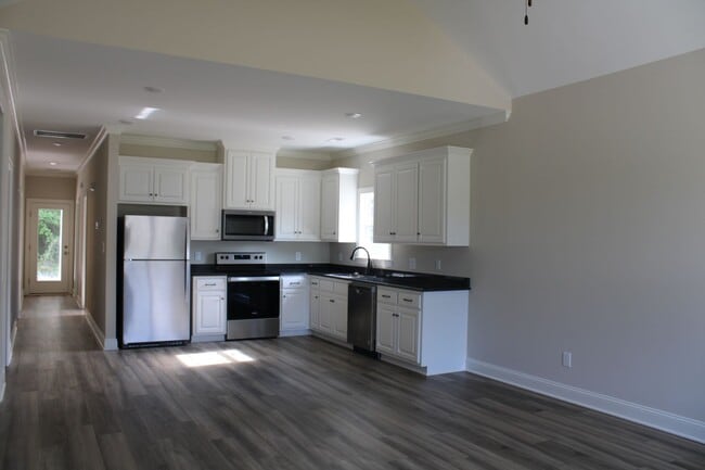 Building Photo - 4847 Jamestown Dr NW