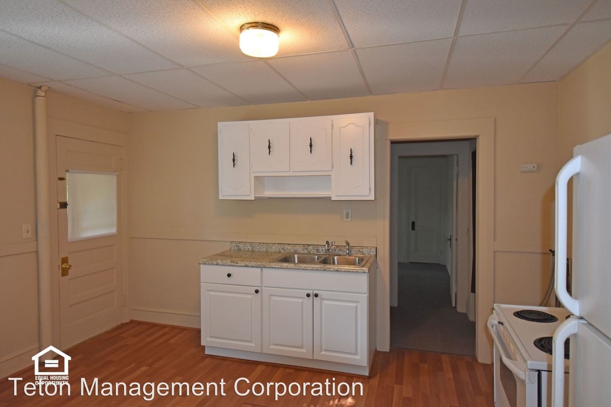 212 Fenn St, Pittsfield, MA 01201 Condo for Rent in Pittsfield, MA