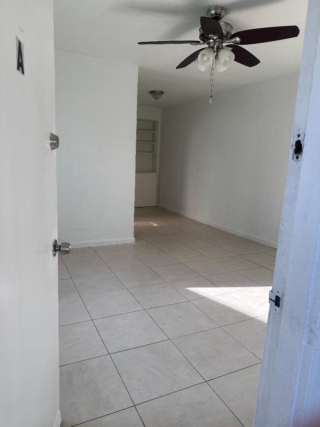 Foto del edificio - 1724 Rodman St