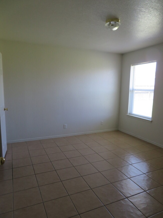 Building Photo - 5707 Allstar Ct