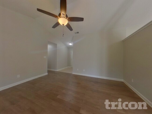 Building Photo - 967 Ashland Ave