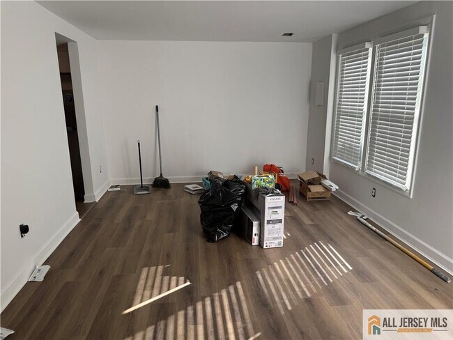 Building Photo - 53 Cottonwood Ct