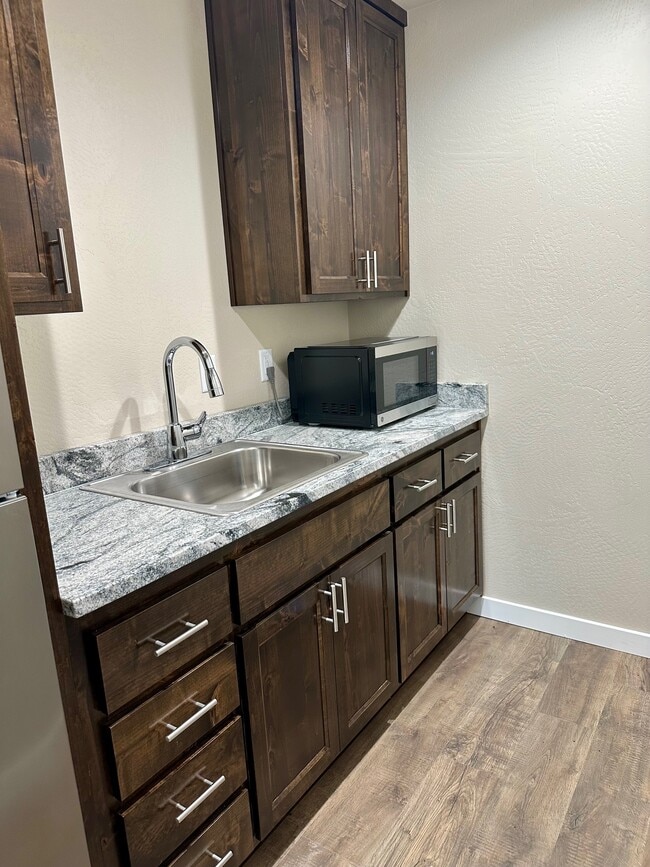 Building Photo - 7857 Houston Lp
