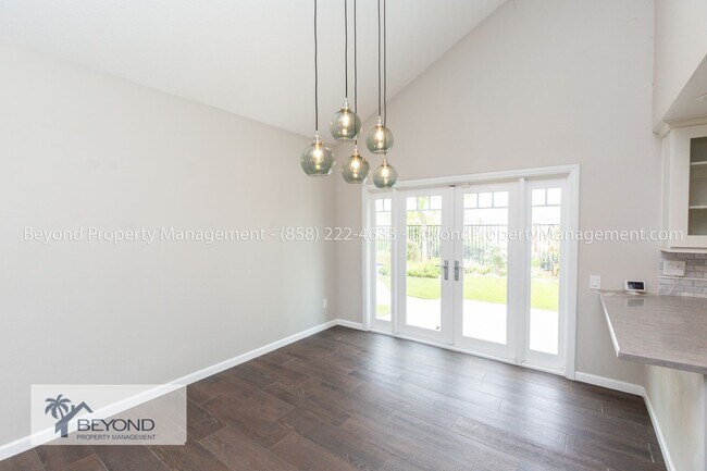 Foto del edificio - STUNNING  5BR/3BA HOME  MONARCH AT CARMEL ...