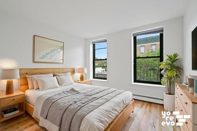 Building Photo - 2 bedroom in NEW YORK NY 10026
