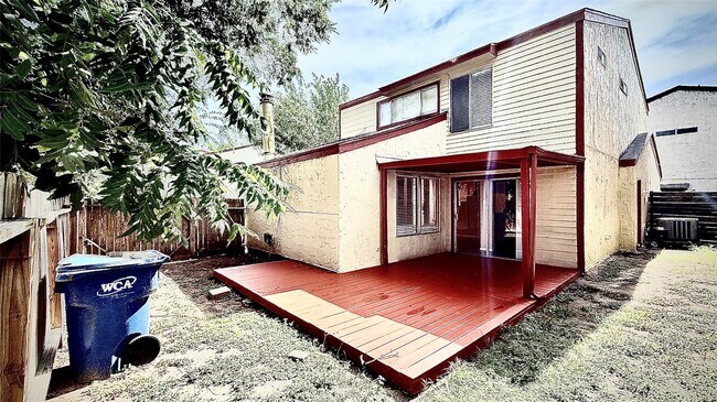 Building Photo - 12404 Windjammer St
