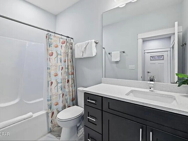 Foto del edificio - 2226 Joan Ave