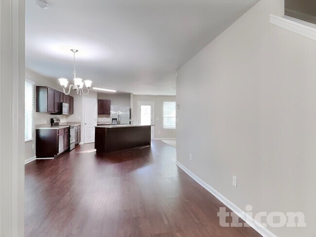 Foto del edificio - 226 Hallow Oak St