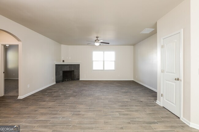 Foto del edificio - 188 Palisades Dr